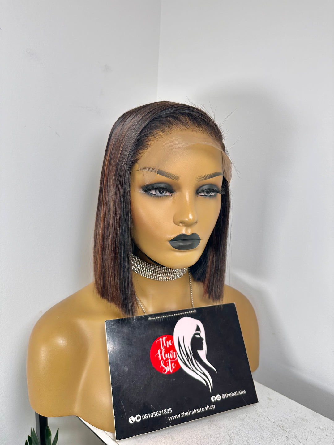 JOYCE 6 X 6 STRAIGHT GLUELESS WIG