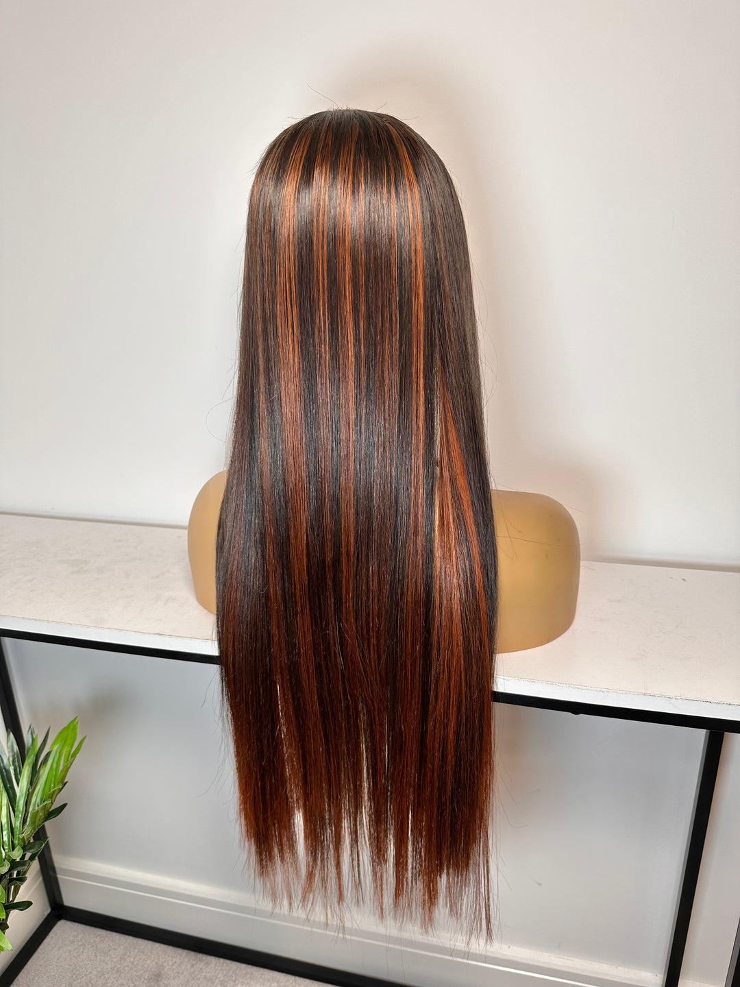 VERA 5 x 5 STRAIGHT GLUELESS WIG